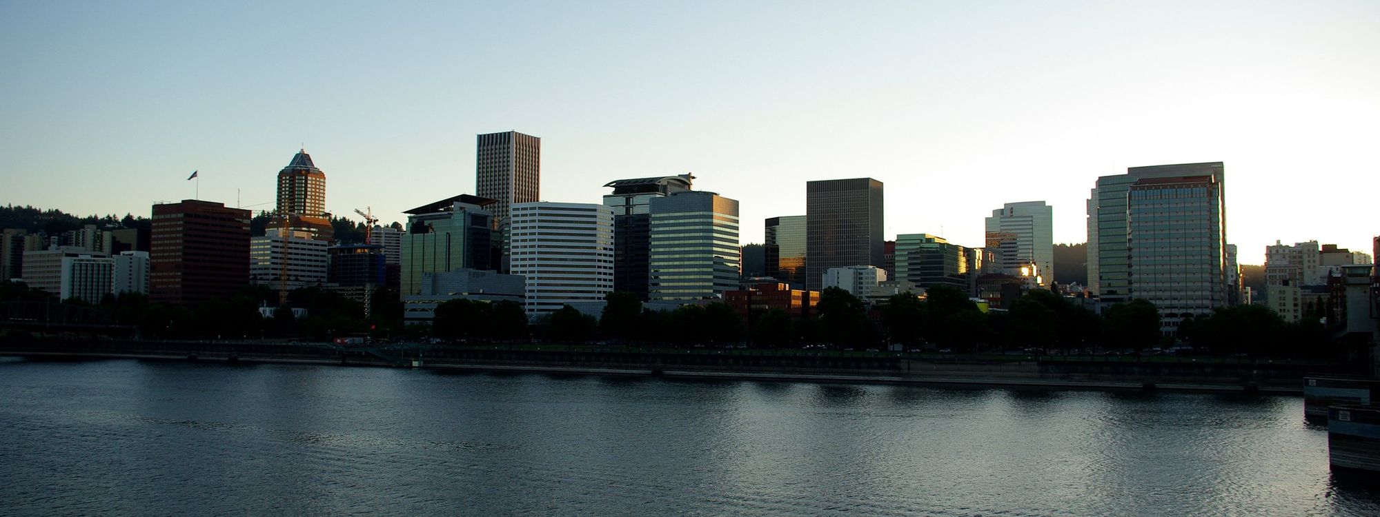 Portland, Oregon skyline at dusk
