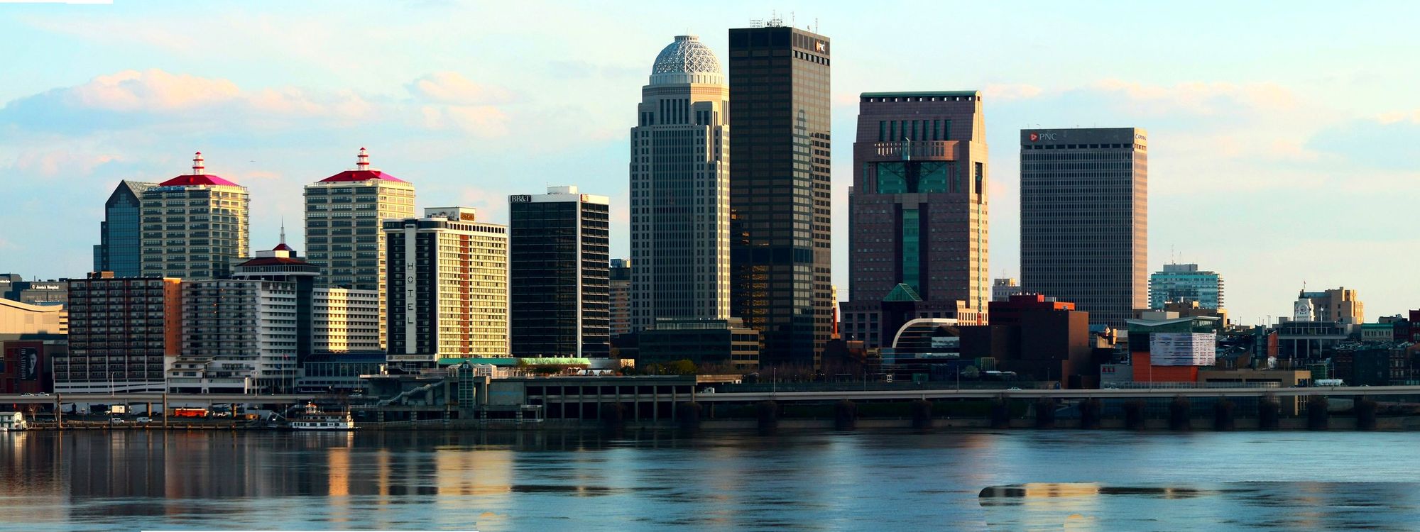 Louisville skyline panorama